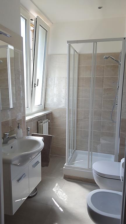 Quattro Stelle Al Porto Guest House Civitavecchia Buitenkant foto